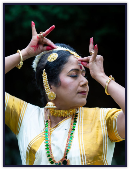 Mohiniyattam