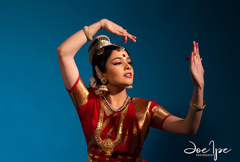 Mohiniyattam