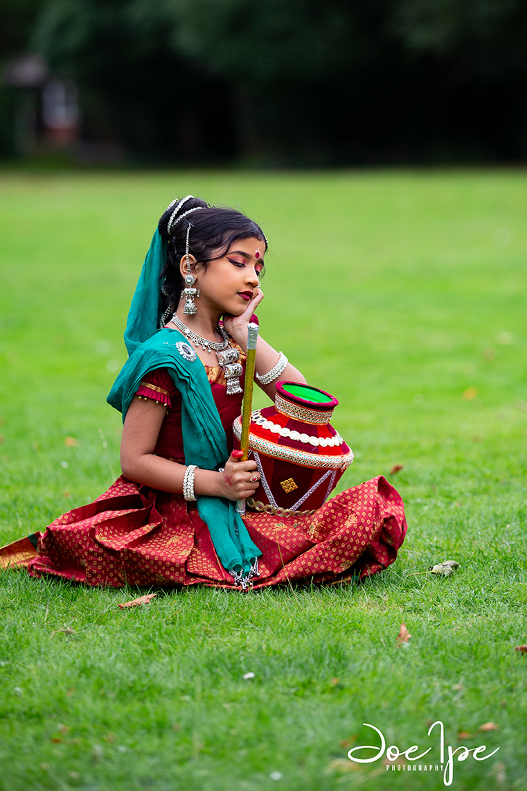 Mohiniyattam