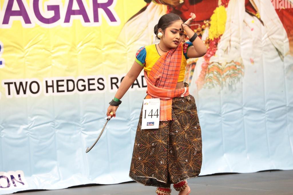 Mohiniyattam